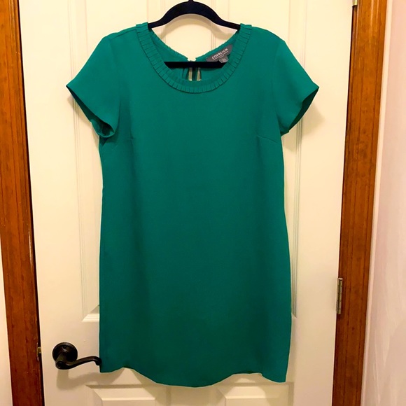 coercion Dresses & Skirts - Coercion Kelly Green ruffle shift dress